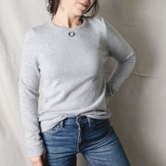 L.L. Bean Sweaters - L.L. BEAN Cashmere Classic Crewneck Sweater